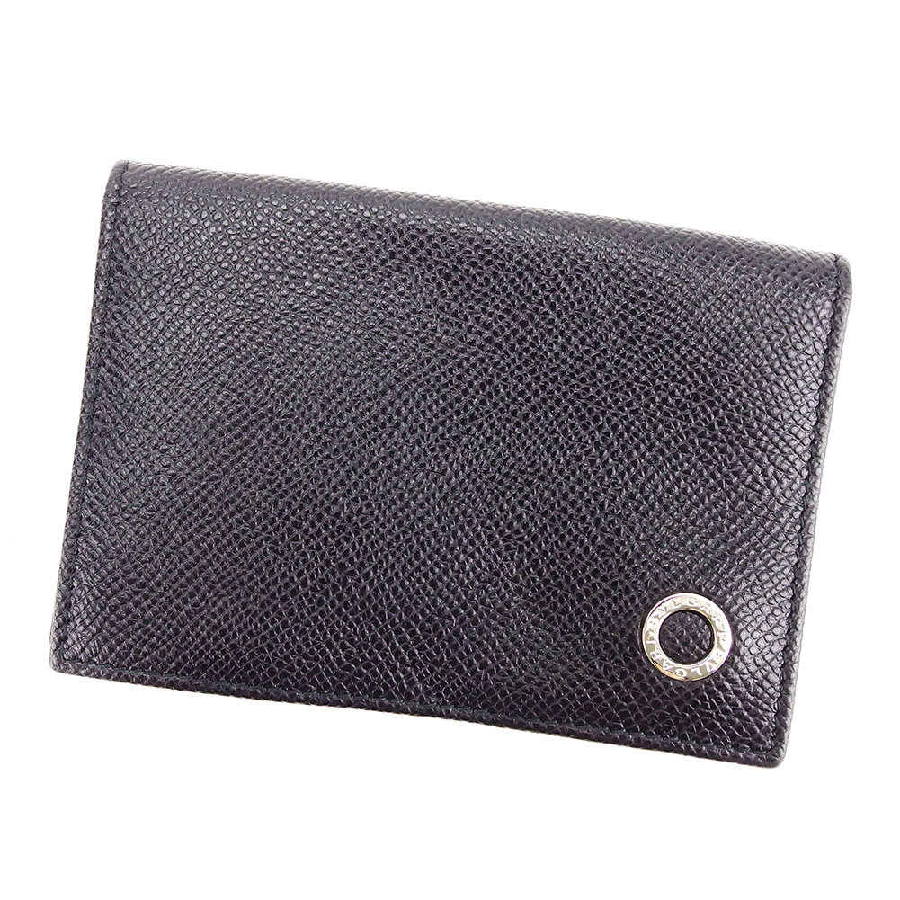 ■管理番号：T3472 ◆参考価格：円 【商品説明】 ブルガリ【BVLGARI】の カードケースです。 定番人気のブルガリブルガリ付き&star;大切なカードや名刺を収納してスタイリッシュに持