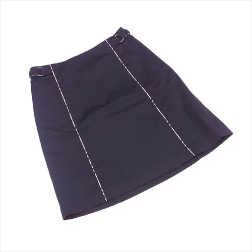 ■管理番号：C4023 ◆参考価格：円 【商品説明】 バーバリー【BURBERRY】の 「160Aサイズ キッズ」 スカートです。 オシャレなチェック柄ライン入り&star;キッズサイズですが