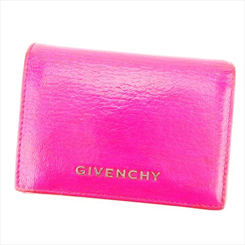■管理番号：T7581 ◆参考価格：円 【商品説明】 ジバンシィ【GIVENCHY】の 三つ折り財布です。 明るいピンクカラーが印象的&star;とてもコンパクトなサイズなので小さなバッグの時