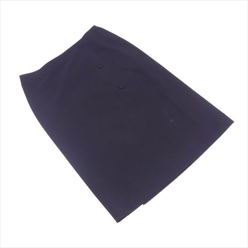 ■管理番号：D2342 ◆参考価格：円 【商品説明】 プラダ【PRADA】の 「38サイズ」 スカートです。 アシンメトリーボタンデザインがポイント&star;クラシカルなブラックカラーです♪