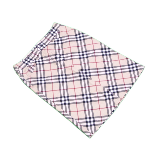 ■管理番号：L2183 ◆参考価格：円 【商品説明】 バーバリー【BURBERRY】の 「34サイズ」 スカートです。 定番人気のオシャレなノバチェック柄がコーデのアクセントになります♪ ◆ランク 【