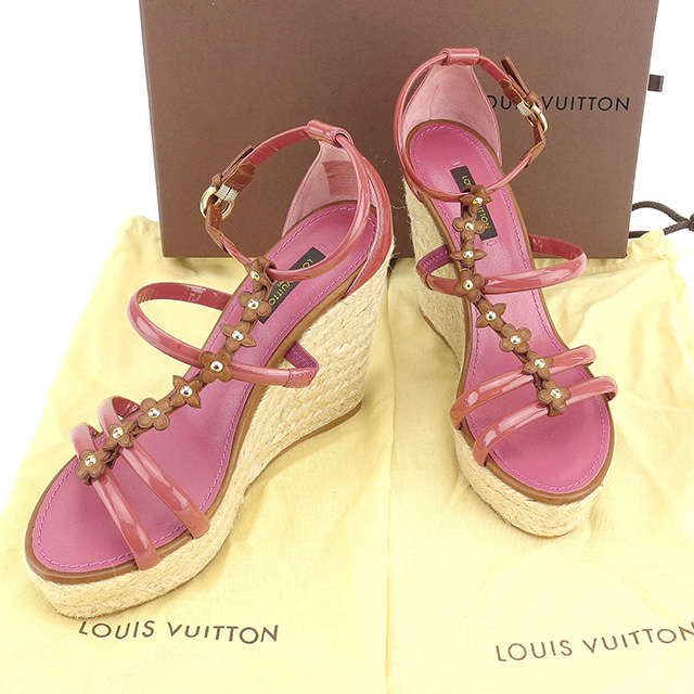 ■管理番号：T888 ◆参考価格：円 【商品説明】 ルイ ヴィトン【Louis Vuitton】の 「36ハーフサイズ」 サンダルです。 エレガントなモノグラムフラワー付き&star;オシャレ