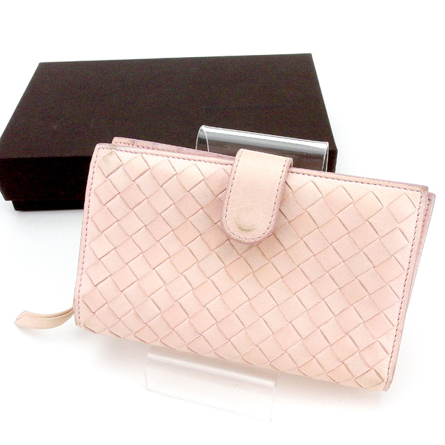 ■管理番号：T1888 ◆参考価格：円 【商品説明】 ボッテガ ヴェネタ【BOTTEGA VENETA】の 中長財布です。 定番人気のイントレチャート&star;小銭入れはラウンドファスナー式