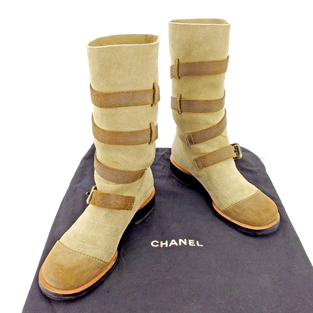 ■管理番号：T5284 ◆参考価格：円 【商品説明】 シャネル【CHANEL】の 「36ハーフサイズ」 ブーツです。 カジュアルライクなベルトデザイン付き&star;コーデのポイントになるミド