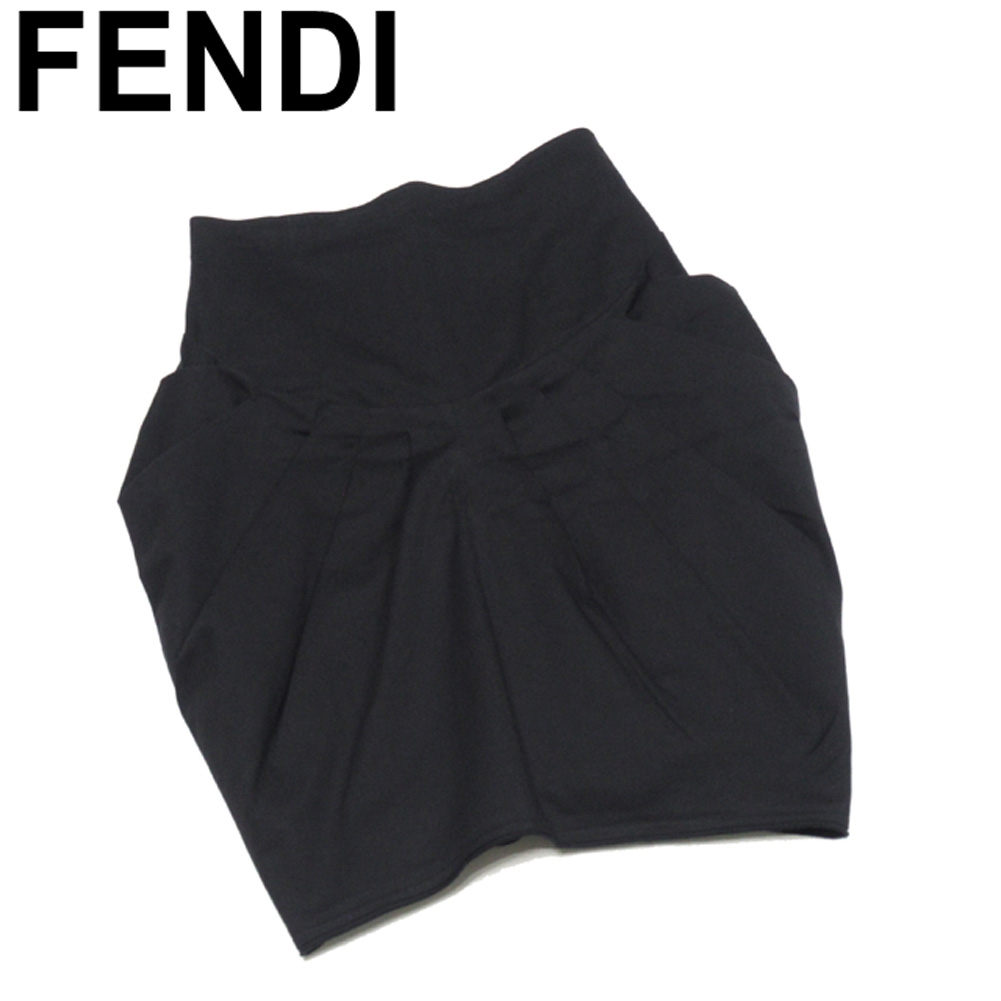 ■管理番号：C3956 ◆参考価格：円 【商品説明】 フェンディ【FENDI】の 「40サイズ」 スカートです。 オシャレなコクーンシルエット&star;スッキリ見えるブラックカラーです♪ 素