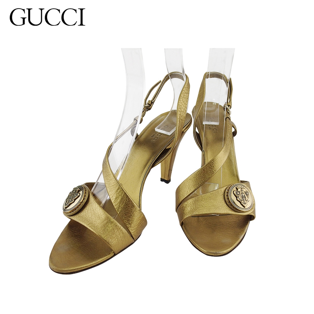 ■管理番号：L3433 ◆参考価格：円 【商品説明】 グッチ【GUCCI】の 「38Cサイズ」 サンダルです。 ヴィンテージ感のあるクレストディティール付き&star;脱げにくいバックストラッ