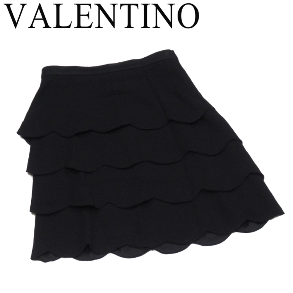 ■管理番号：L3540 ◆参考価格：円 【商品説明】 ヴァレンティノ【VALENTINO】の 「8サイズ」 スカートです。 オシャレなティアードデザイン&star;合わせやすいブラックカラーで