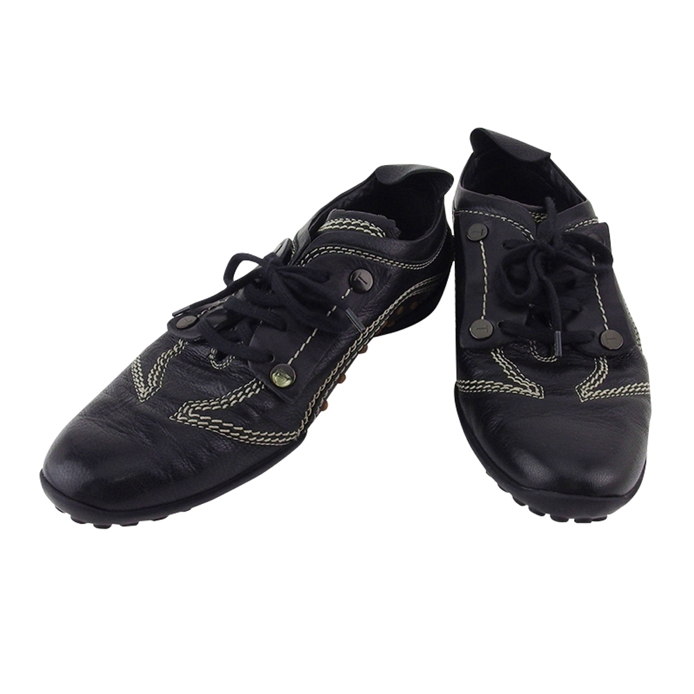 ■管理番号：L3716 ◆参考価格：円 【商品説明】 トッズ【TOD'S】の 「35ハーフサイズ」 スニーカーです。 上品なステッチ入りデザイン&star;スッキリとして合わせやすい