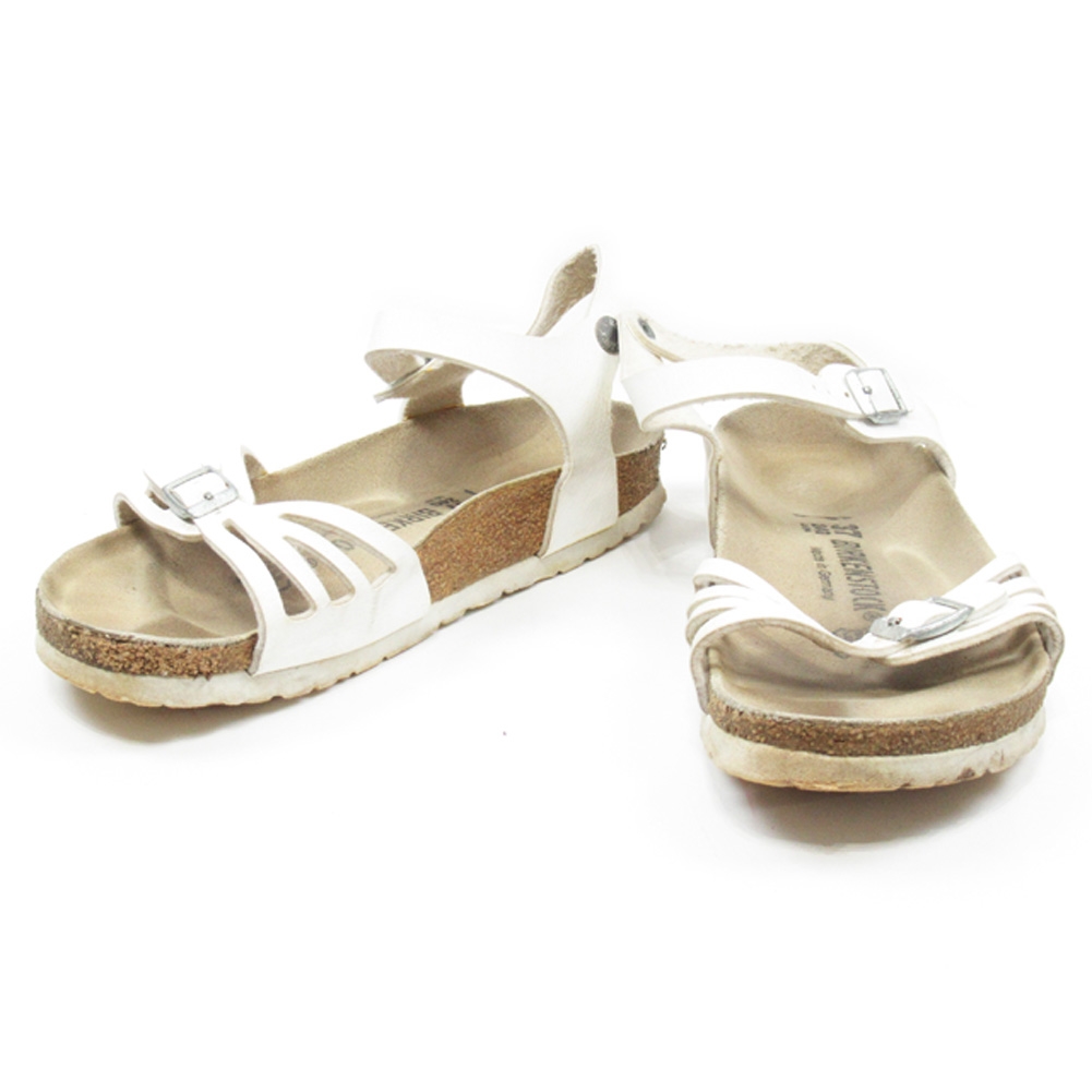 ■管理番号：T19550 ◆参考価格：円 【商品説明】 ビルケンシュトック【BIRKENSTOCK】の 「24.0サイズ」 サンダルです。 オシャレなカットワークデザイン&star;歩きやすい